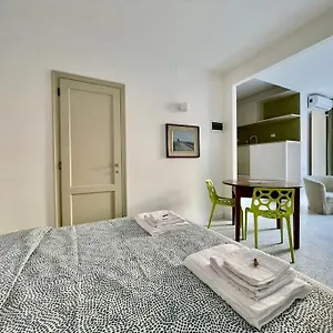https://modern-apartment-navigli.it-lombardy.com