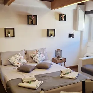 https://fata-apartament-centro.hotelinveneto.com
